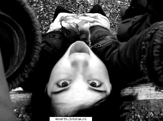 Acoperiti'va ochii,o sa va arda =]] - Pai..Acilisea pose cu Ally - Pics whit us