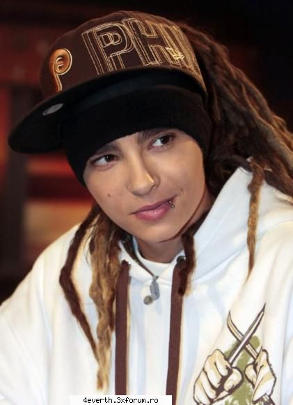 Funny pics and funny comment - T : Bill !!! B : Ce vrei ma nea piersica? T - Kaulitz Twins