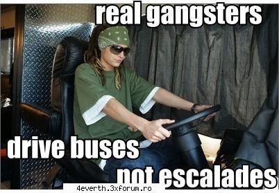 Funny pics and funny comment - Mai nou e sofer de autobus - Kaulitz Twins