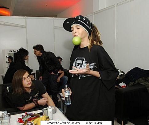 Funny pics and funny comment - criss - Kaulitz Twins