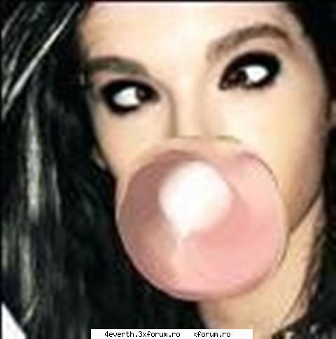 Funny pics and funny comment - B place balonasul meu? - Kaulitz Twins