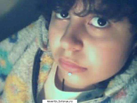 Just me.. - Daca tot sunt noua aici,m.am gandit sa pun poze - Pics whit us