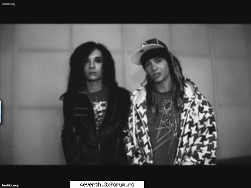 Kaulitz Photos - Unu adormit si ametit altu care abea vorbeste - Kaulitz Twins