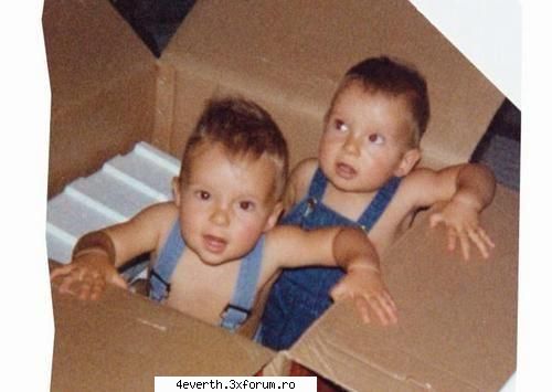 Kaulitz Photos - Asta cand sunt bebei , dar merge - Kaulitz Twins