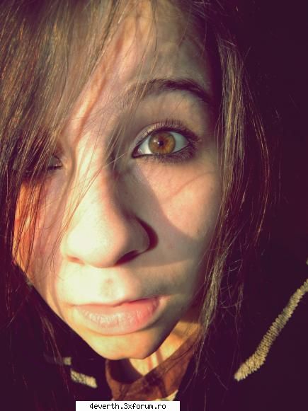 Lenea Verde. - Uite, uite! Poza de azi :> - Pics whit us