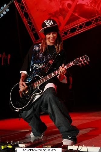 Photos - RUPEOOO!!! Locoo Tu carino,vino la mine Sa te fut - Tom Kaulitz