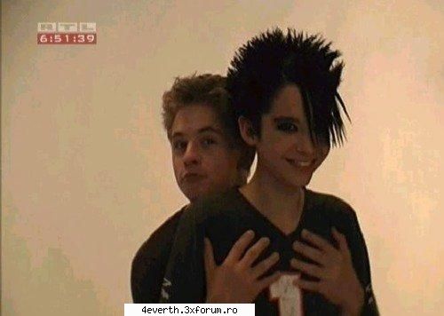 Poze - Il violeaza Gustav..il controleaza Ii verifica - Bill Kaulitz