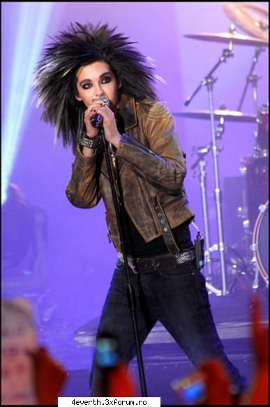 Poze - Ce geaca de cow boy are - Bill Kaulitz