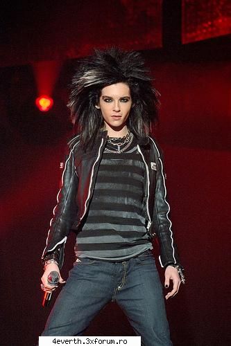 Poze - Ce i-as mai da jos hainele de pe el - Bill Kaulitz