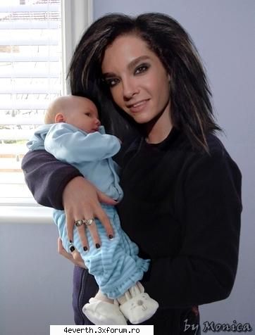 Poze - Off....ce dragutz e cu bebeul ala in bratze - Bill Kaulitz