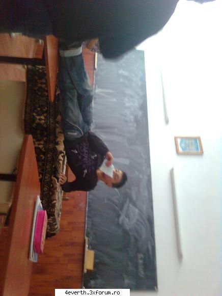 Poze haioase si crazy - Ora de geogra ! BAUTOR DE LAPTE PE CATEDRA ! - Pics whit us